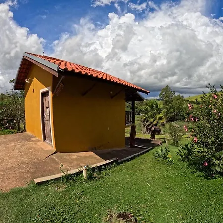 Pousada E Camping Pe Na Trilha Bueno Brandao Room photo